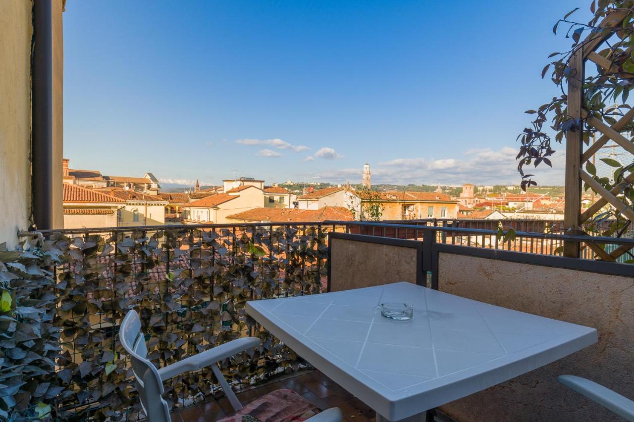 Central Apartment Behind The Arena Verona Luaran gambar