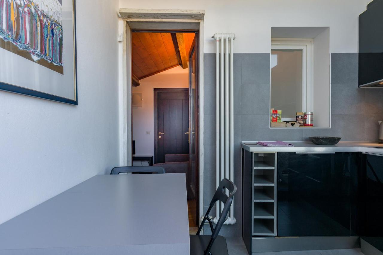 Central Apartment Behind The Arena Verona Luaran gambar